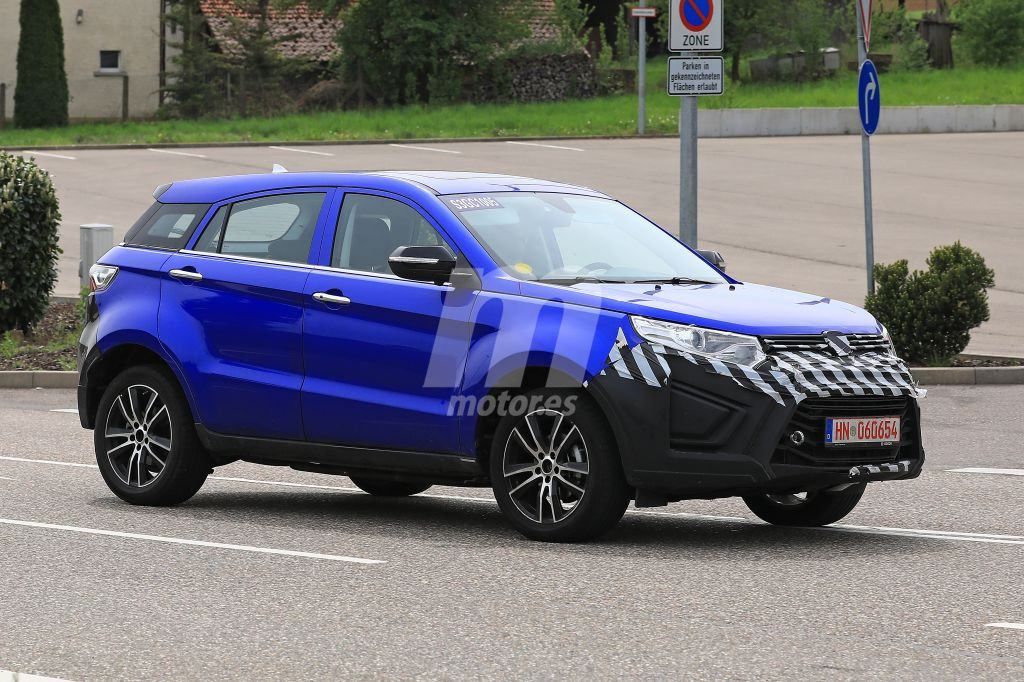 El facelift del Jiangling Yusheng S330 cazado en carreteras europeas