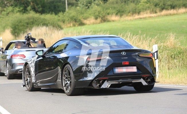 Lexus LC F 2020 - foto espía posterior