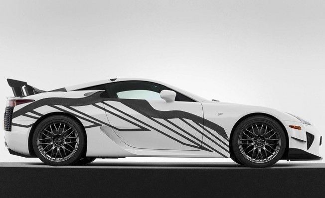 Lexus LFA Art Car - lateral