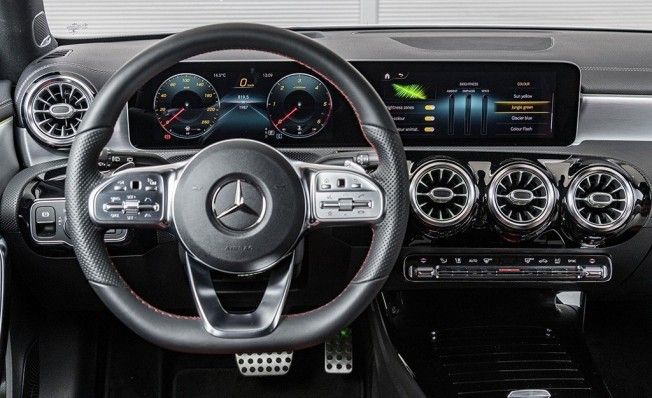 Mercedes Clase A 2018 - interior