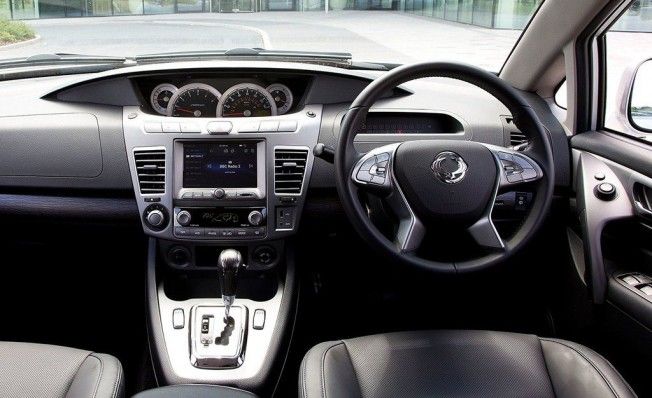 SsangYong Rodius 2018 - interior