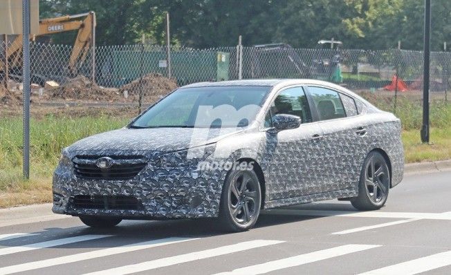 Subaru Legacy 2020 - foto espía