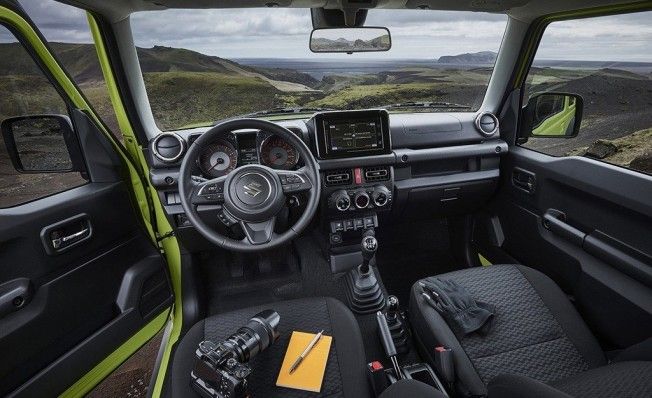 Suzuki Jimny 2019 - interior