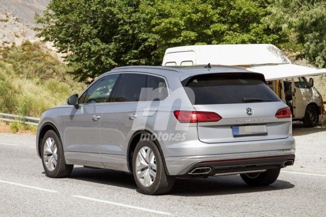 Volkswagen Touareg GTE 2019 - foto espía posterior