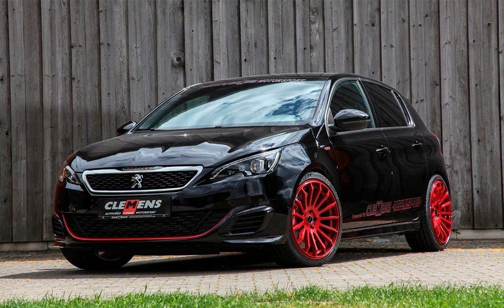 El Peugeot 308 GTi supera la barrera de los 300 CV gracias a Clemens Motorsport