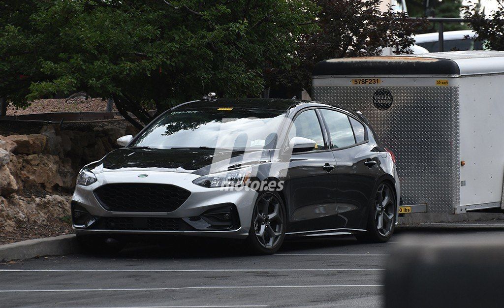 El nuevo Ford Focus ST 2019 se destapa para unas pruebas de arrastre