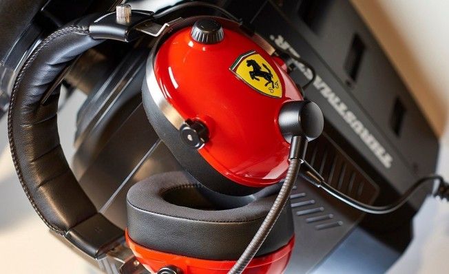 Auriculares Thrustmaster T.Racing Scuderia Ferrari Edition