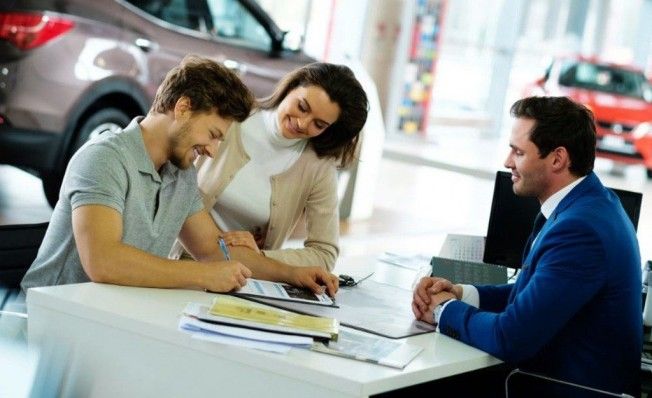 Comparar las opciones de financiación al comprar un coche