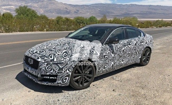 Jaguar XE 2019 - foto espía