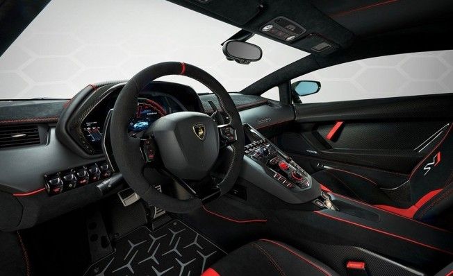 Lamborghini Aventador SVJ - interior