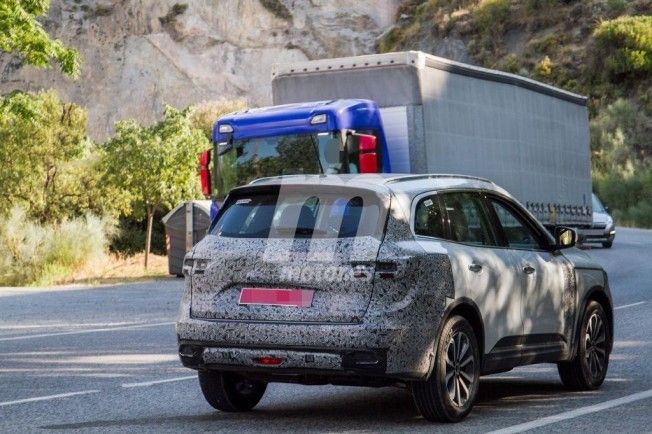 Renault Koleos 2019 - foto espía posterior