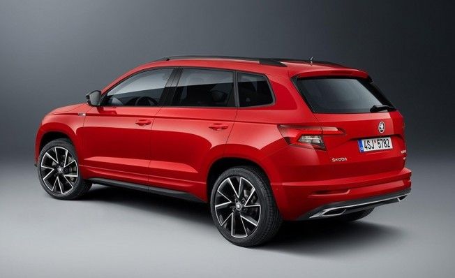 Skoda Karoq Sportline - posterior