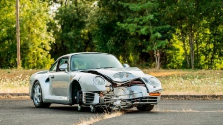 El Porsche 959 destrozado de Monterey vendido por 467.500 $