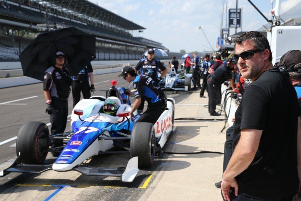 Tony Stewart abre la puerta a regresar a la Indy 500 como piloto