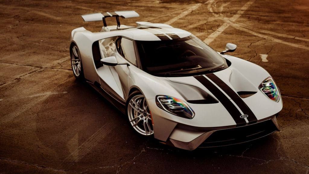 Mecum Auctions no logra vender el Ford GT que les costó una demanda