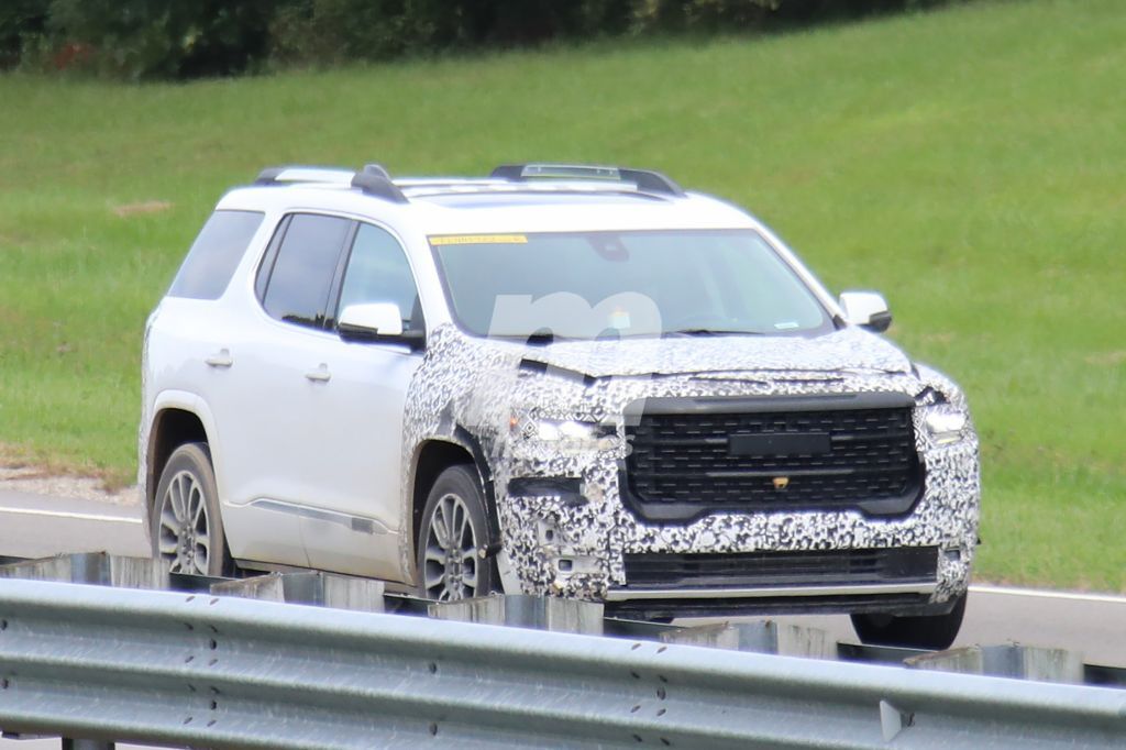 El nuevo GMC Acadia 2020 ya nos muestra su renovado frontal