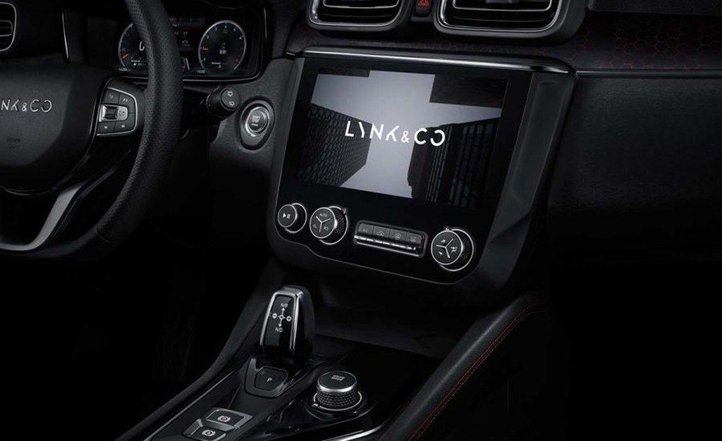 El interior de Lynk & Co 03 de producción al detalle en estas imágenes