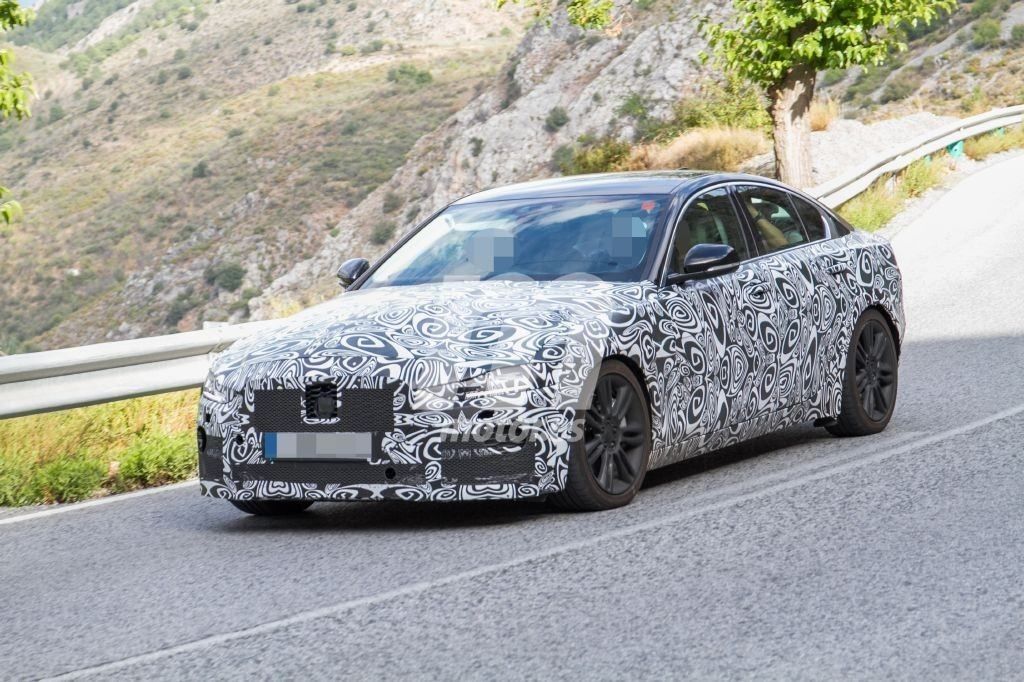 El lavado de cara del Jaguar XE comienza a perder camuflaje