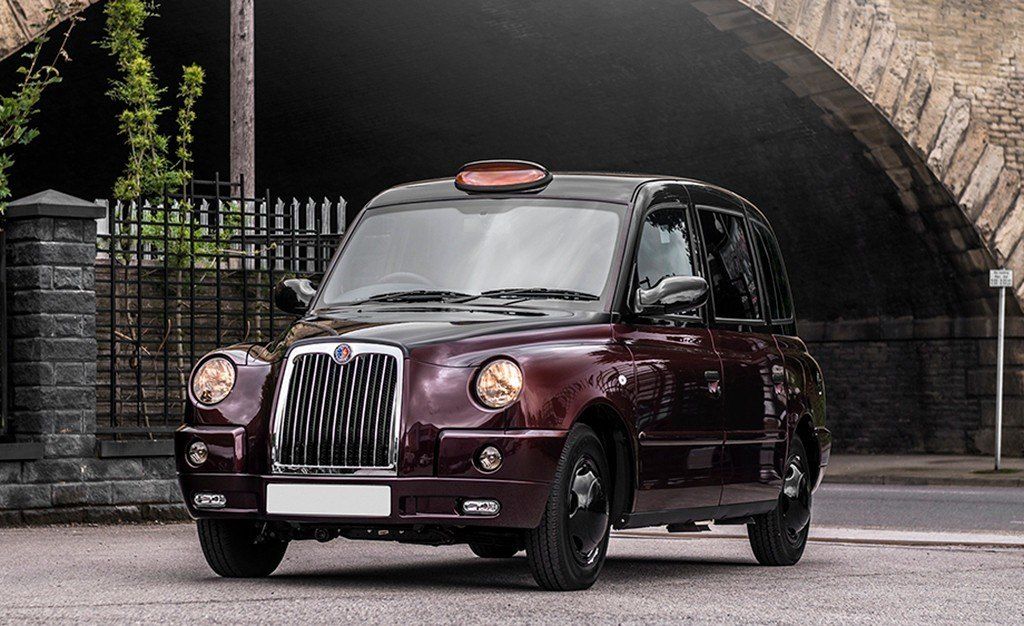 Kahn Design hace del clásico taxi londinense TX4 un vehículo de lujo