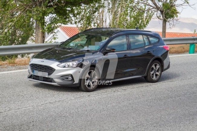 Ford Focus SportBreak Active - foto espía