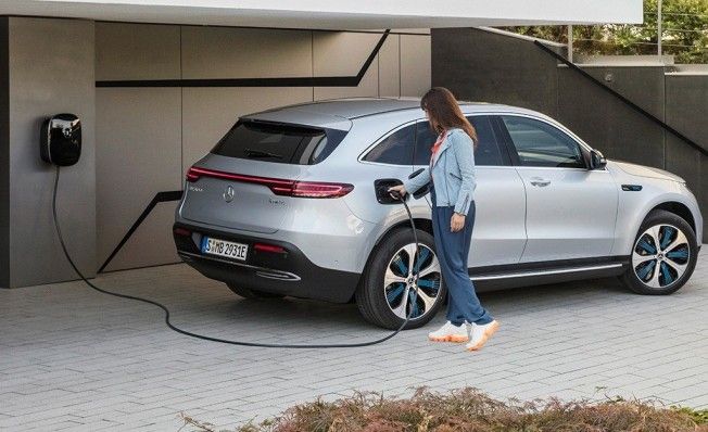 Mercedes-Benz Wallbox - Punto de carga rápida doméstico