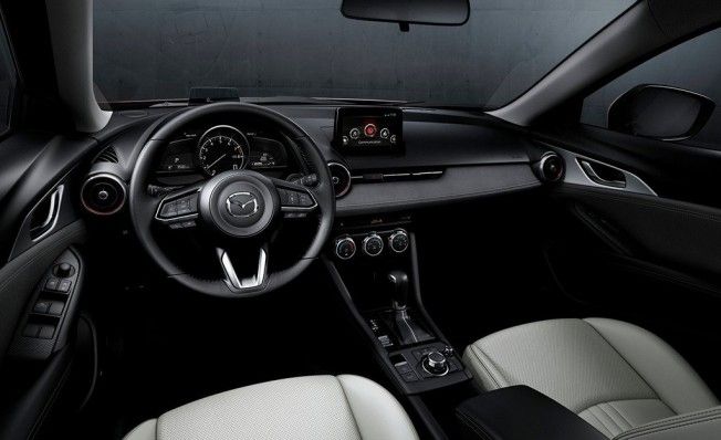 Mazda CX-3 2019 - interior