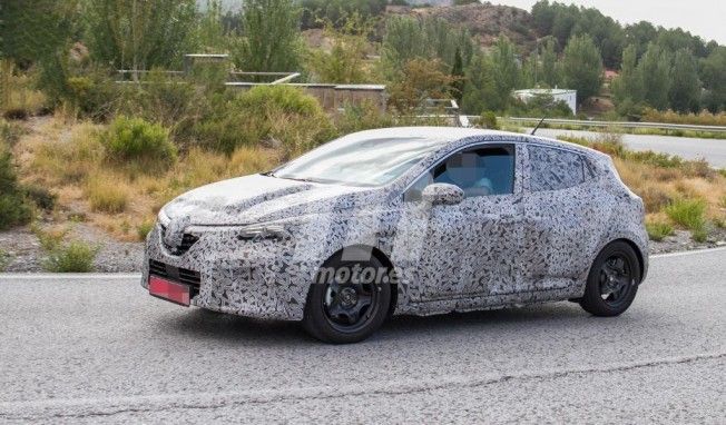 Renault Clio 2019 - foto espía