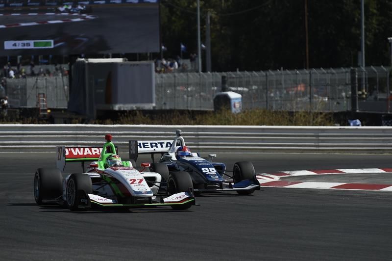 Pato O'Ward y Colton Herta se estrenan en Sonoma con Harding