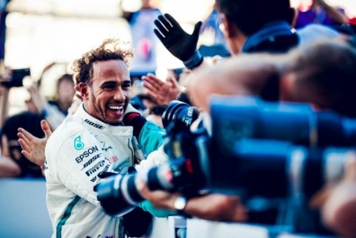 Hamilton, pentacampeón del mundo: "Igualar a Fangio es increíble"