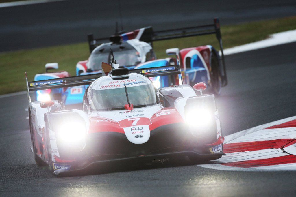 López y Kobayashi logran la pole para el Toyota #7 en Fuji