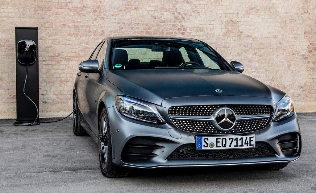 Mercedes C 300 de, el nuevo híbrido enchufable que apuesta por el diésel