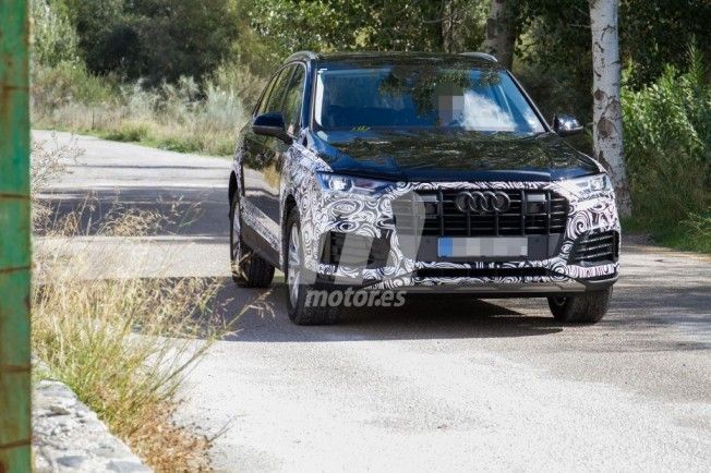 Audi Q7 2019 - foto espía frontal