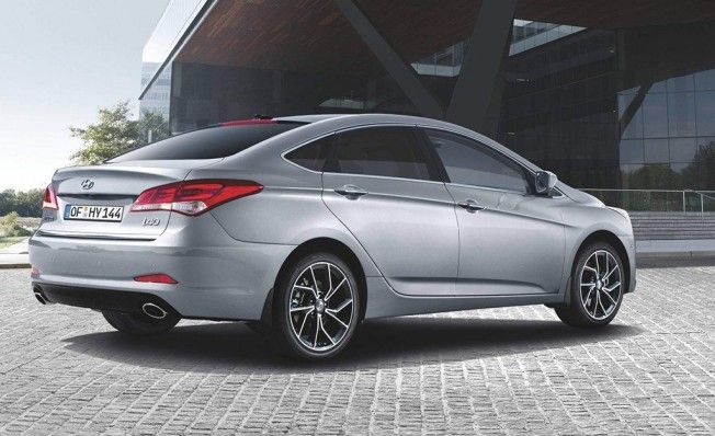 Hyundai i40 2019 - posterior