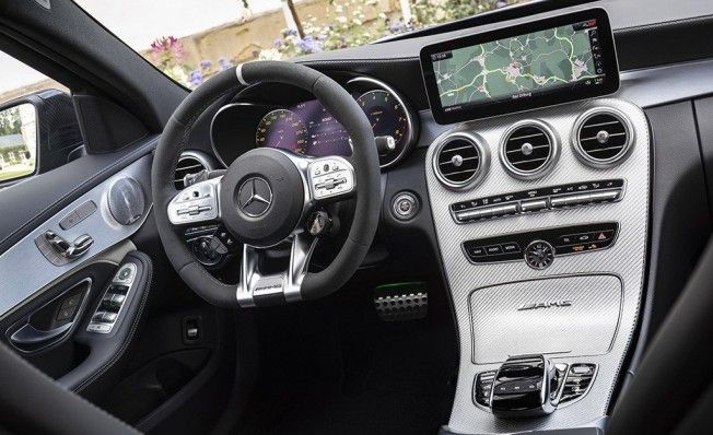 Mercedes-AMG C 63 S 2019 - interior