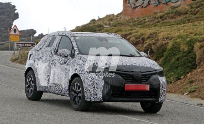 Renault Captur 2020 - foto espía