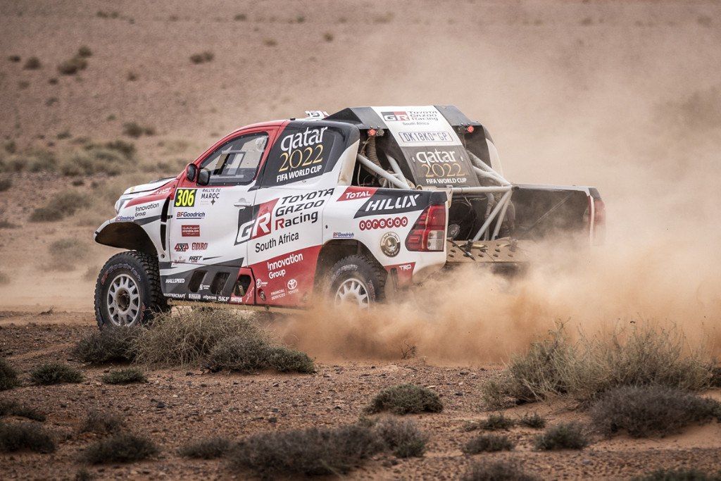 Al-Attiyah lidera el Rally de Marruecos, Sainz abandona