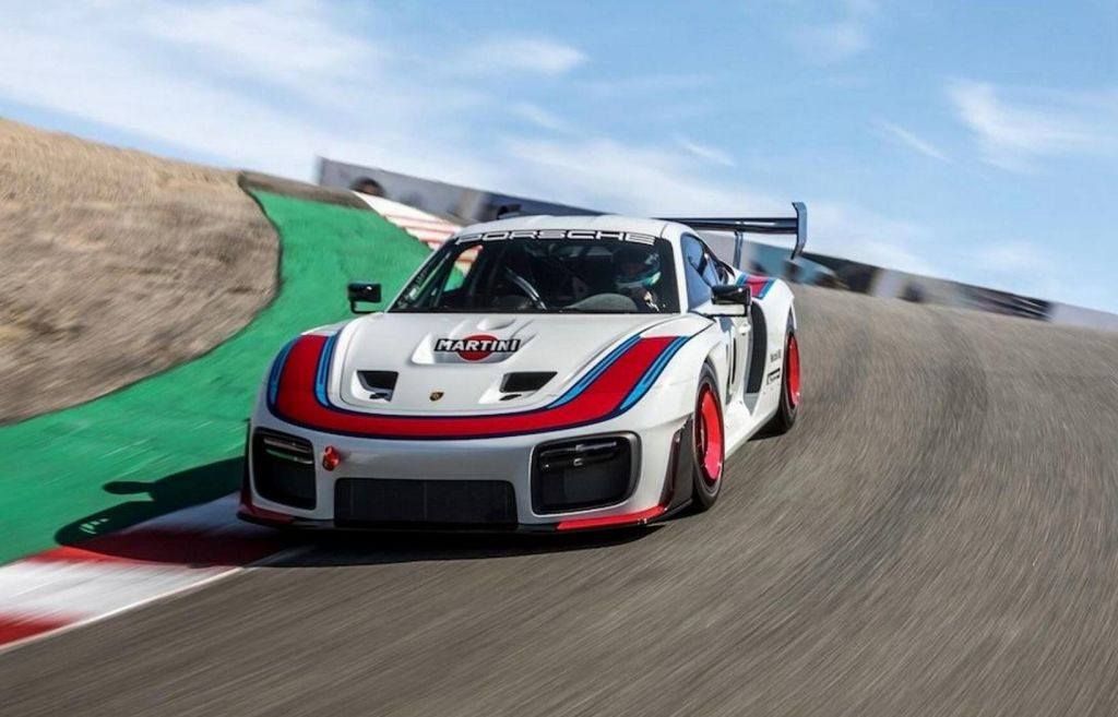 El salvaje Porsche 935 ‘19 a fondo en el circuito de Monza