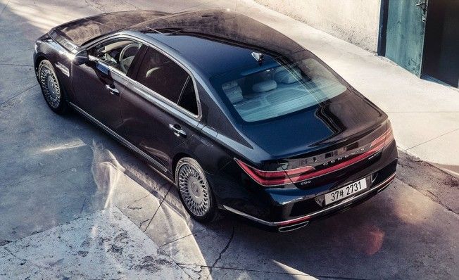 Genesis G90 2019 - posterior