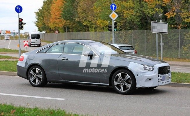 Mercedes Clase E Coupé 2020 - foto espía