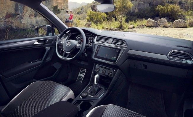 Volkswagen Tiguan Offroad - interior