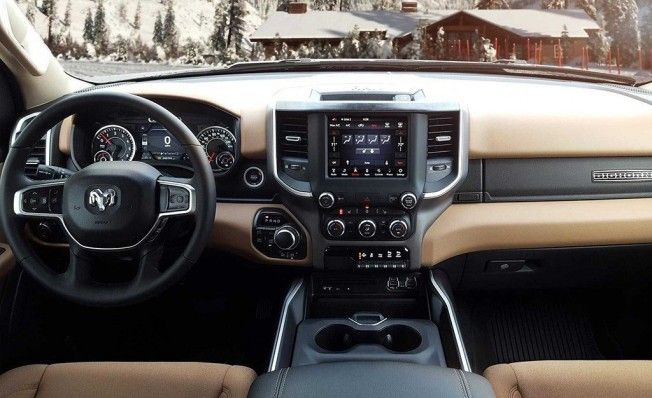 RAM 1500 North Edition - interior