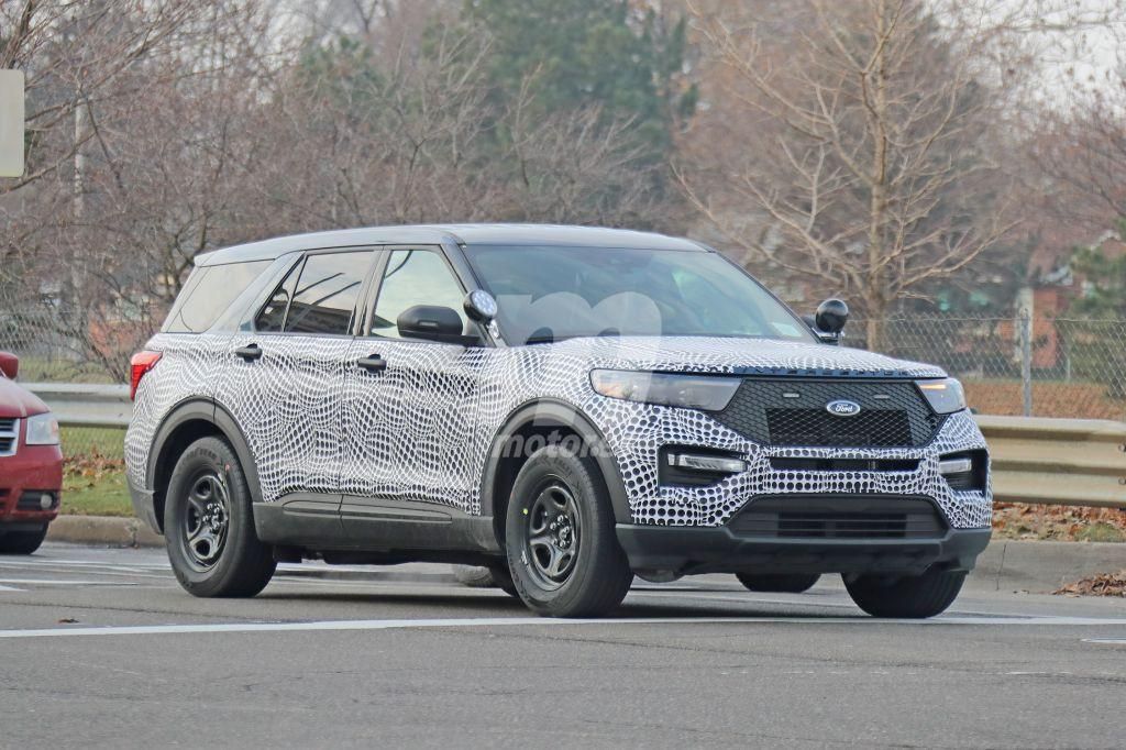 El nuevo Ford Explorer Hybrid Interceptor policial se deja ver en Detroit