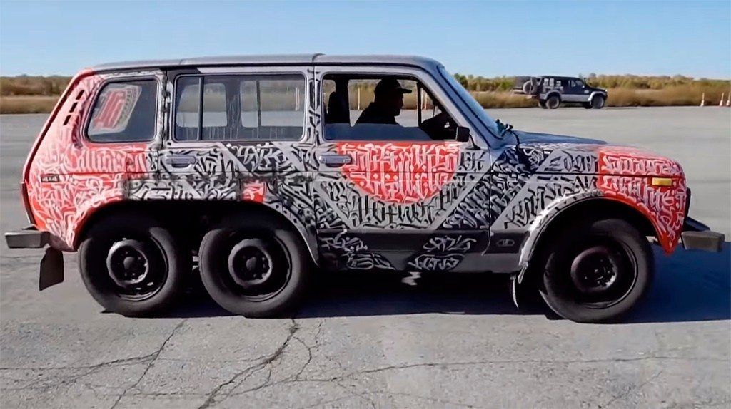 Este Lada Niva 6x6 es la mayor 'bizarrada' que verás en lo que queda de año 2018