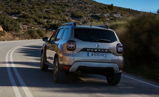 Dacia Duster - posterior