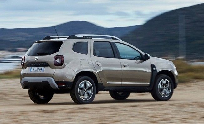 Dacia Duster - posterior