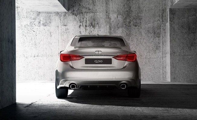 Infiniti Q50 Hybrid - posterior