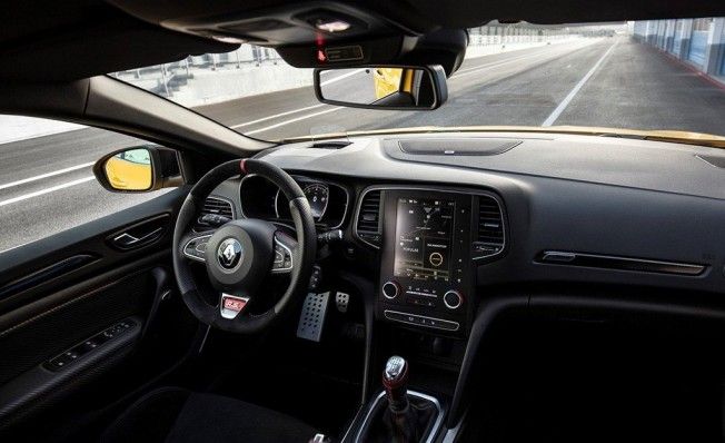 Renault Mégane RS Trophy 2019 - interior