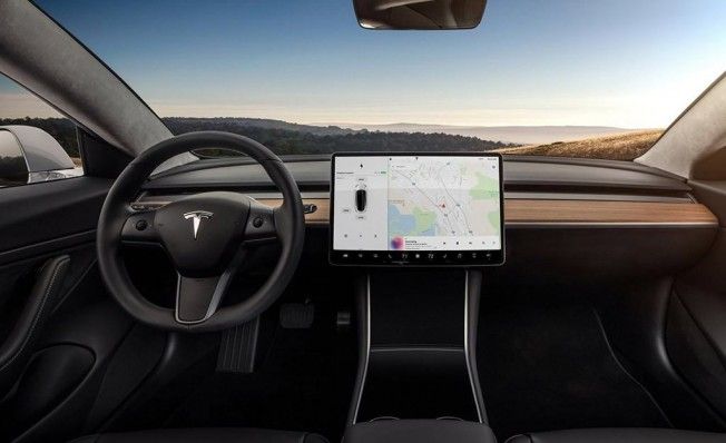 Tesla Model 3 - interior