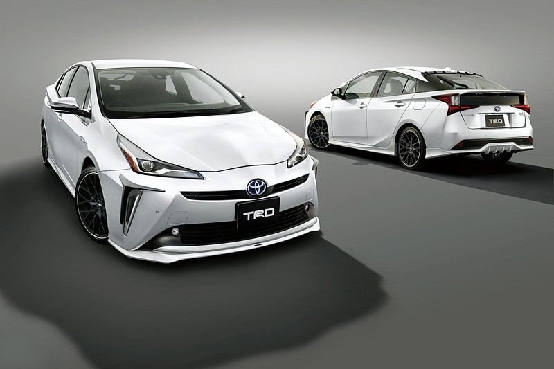 El nuevo Toyota Prius estrena imagen más agresiva gracias a TRD y Modellista