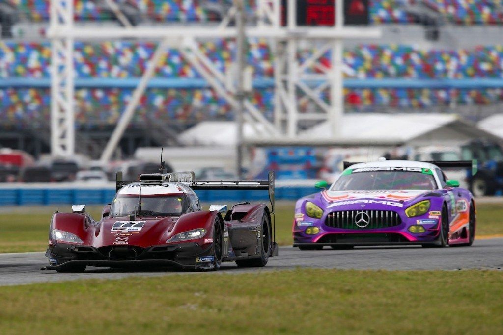 Mazda muestra su poderío con un doblete, el Cadillac de Alonso es 6º